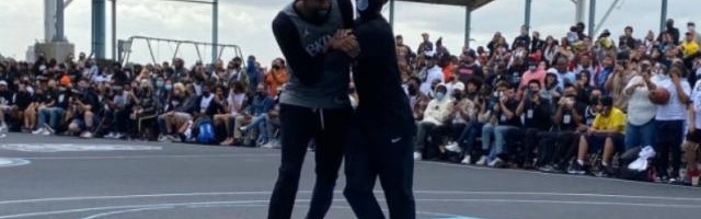 世界杯赛程-户外训练KD欧文热情相拥 拒接疫苗他依然态度坚决